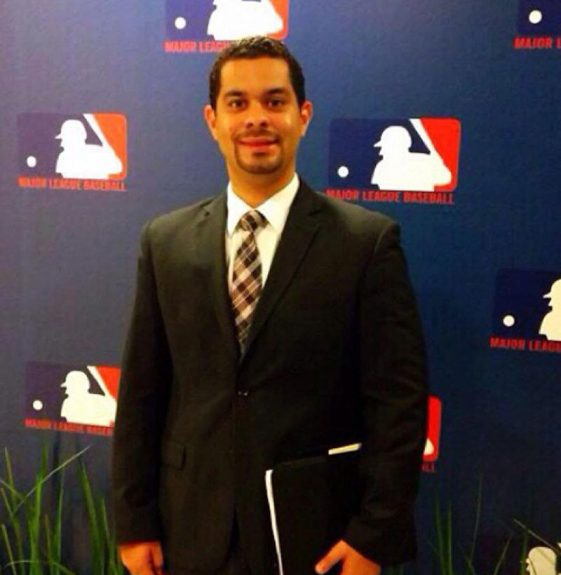 Yerik Pérez ha ocupado variadas posiciones en MLB hasta llegar a dirigir esta entidad en el país.