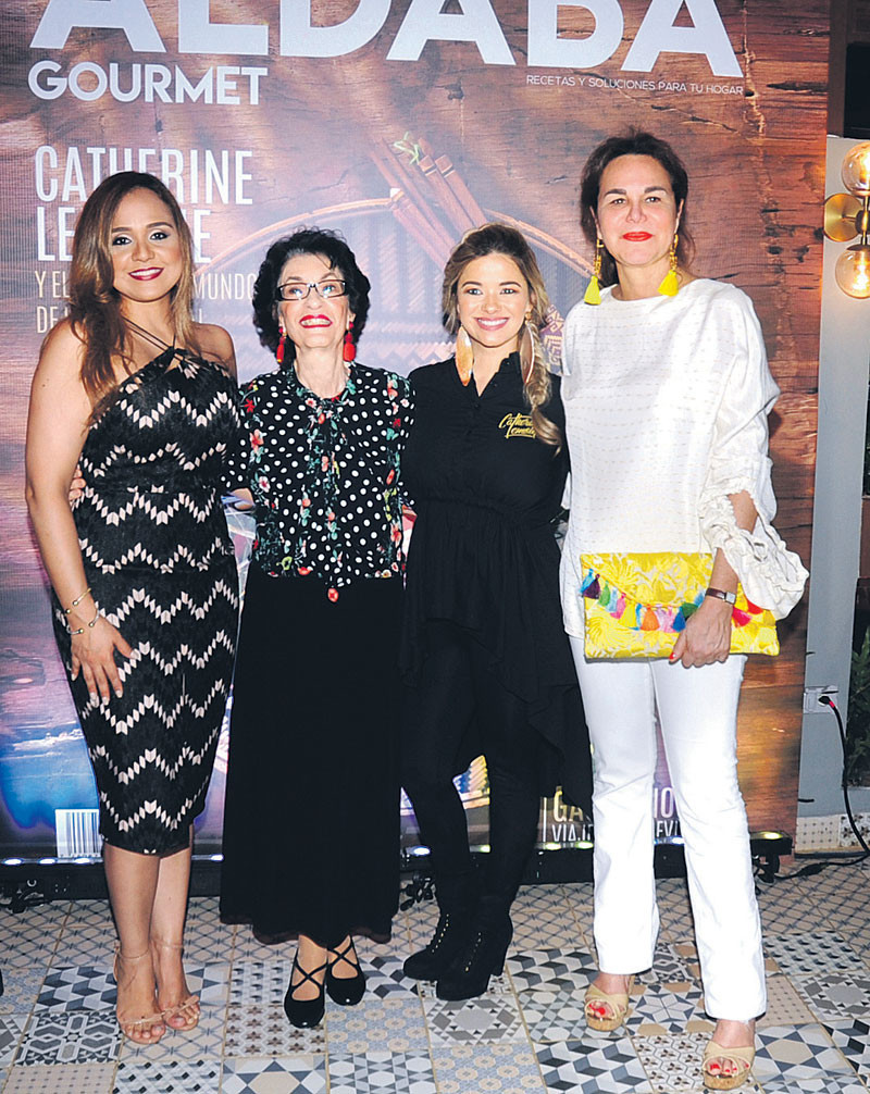 Patricia Hernández, Carmenchu Brussíloff, Catherine Lemoine y Rosanna Rivera.