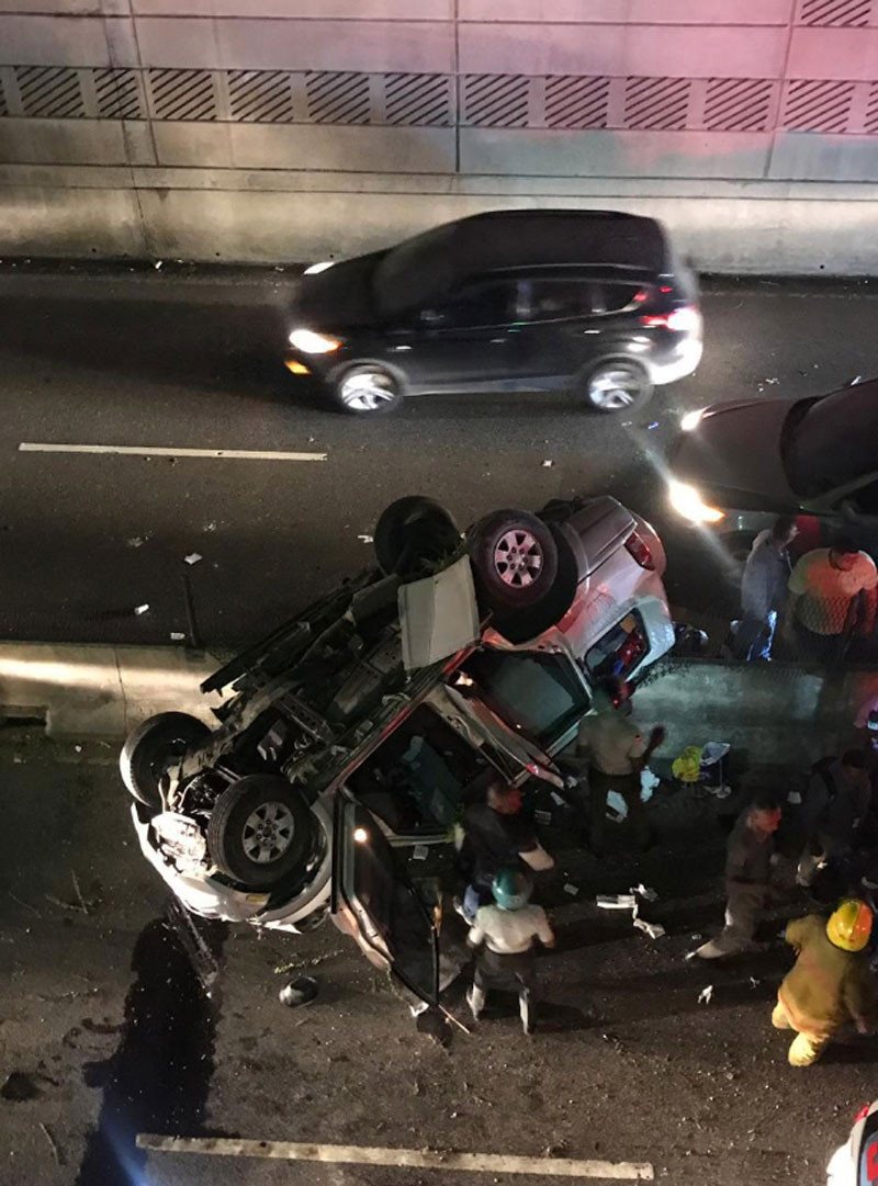 Adelanto. Los accidentes han sido frecuentes sin que todavía se verifique el gran flujo vehícular de este mes.