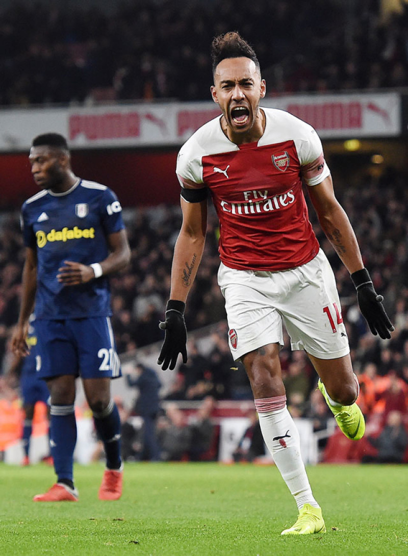 Pierre-Emerick Aubameyang, del Arsenal, fue pieza clave en el triunfo de su equipo este martes en la Premier League.