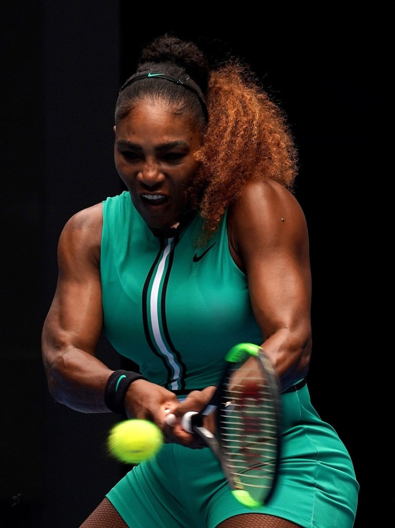 Serena Williams derrotó en dos sets a Tatjana Maria en la primera ronda del Abierto de Australia.