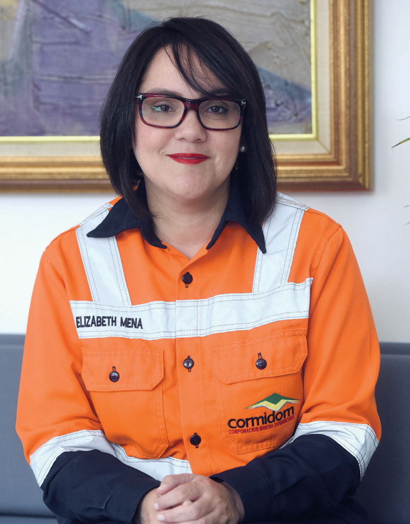 Elizabeth Mena, vicepresidenta de la Corporación Minera Dominicana (Cormidom).