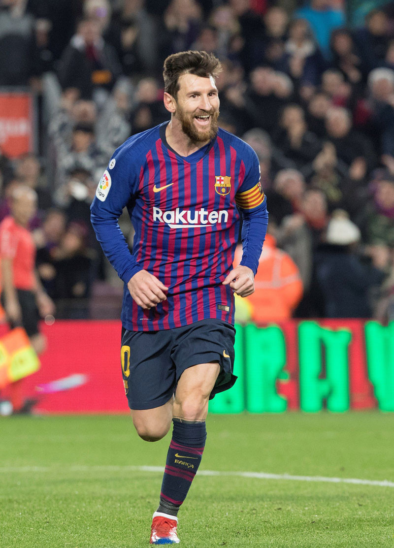 Lionel Messi celebra tras marcar un gol en el juego contra Leganés.