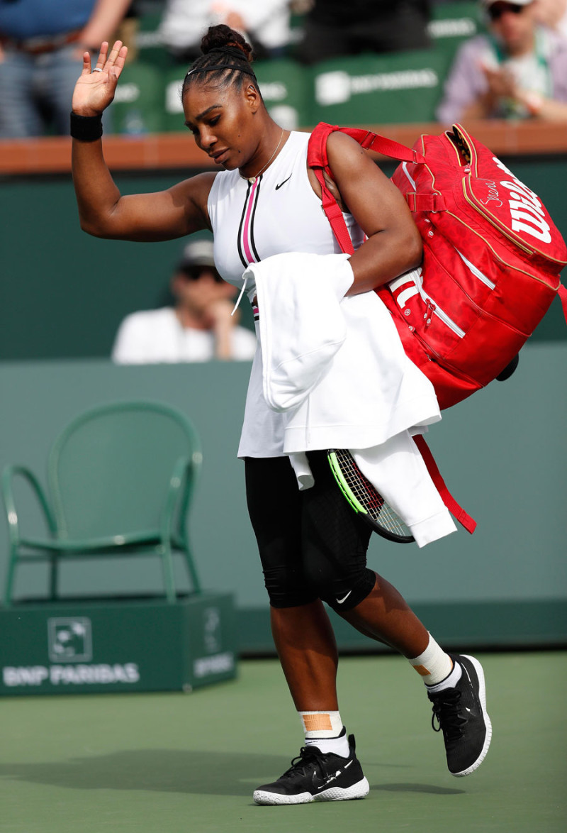 Serena Williams tuvo que decir adiós a la competencia. EFE