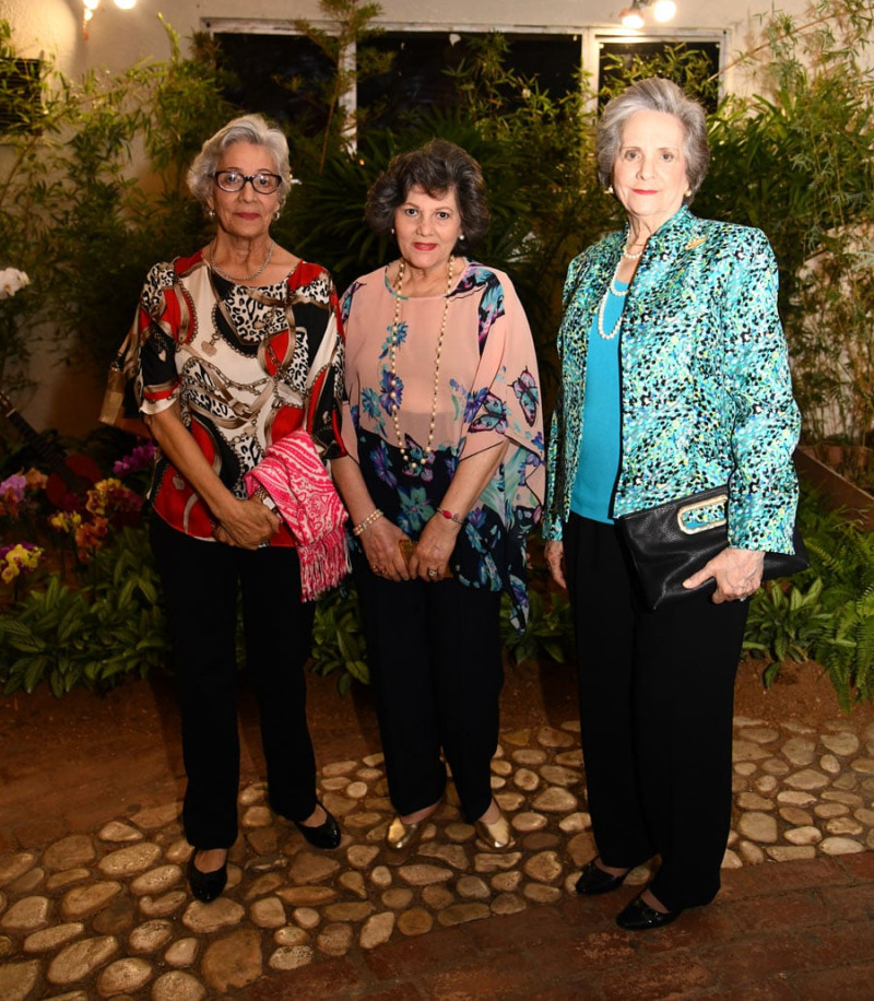Francia de Molina, Ayda Espaillat y Daisy Piantini.