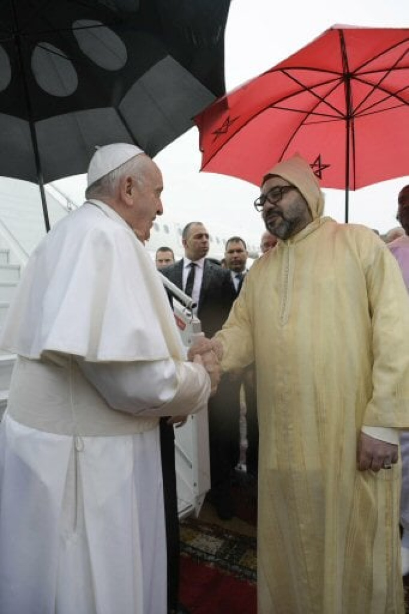 Fotografía el papa Francisco junto al rey Mohammed VI de Marruecos. Crédito EFE