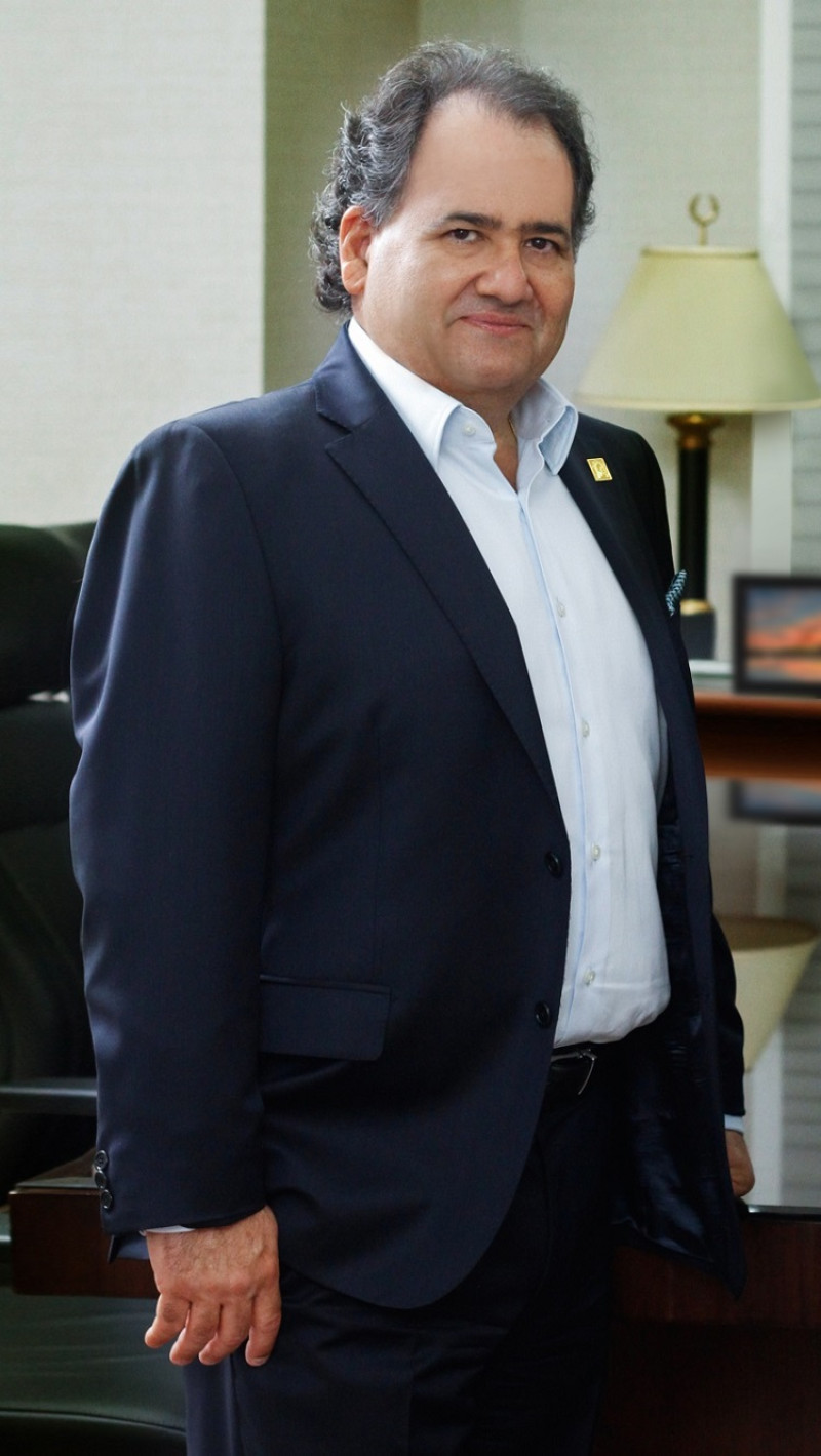 Miguel Feris Chalas es el nuevo presidente de las Estrellas Orientales.