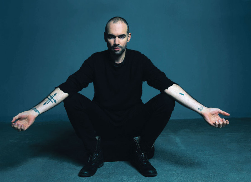 El cantautor colombiano Santiago Cruz tiene muchos amigos en nuestro país. ARCHIVO/LD