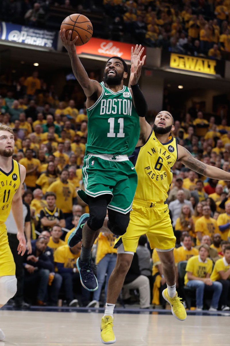 Kyrie Irving es la única superestrella en el equipo de los Celtics. AP