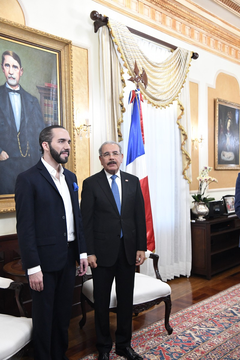 EL Presidente electo de El Salvador junto al presidente Medina cuando visitó el país.