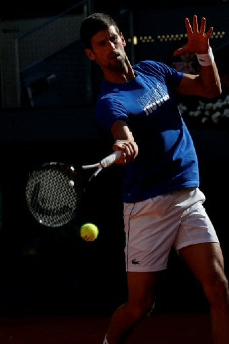 Novak Djokovic durante un entrenamiento en Madrid