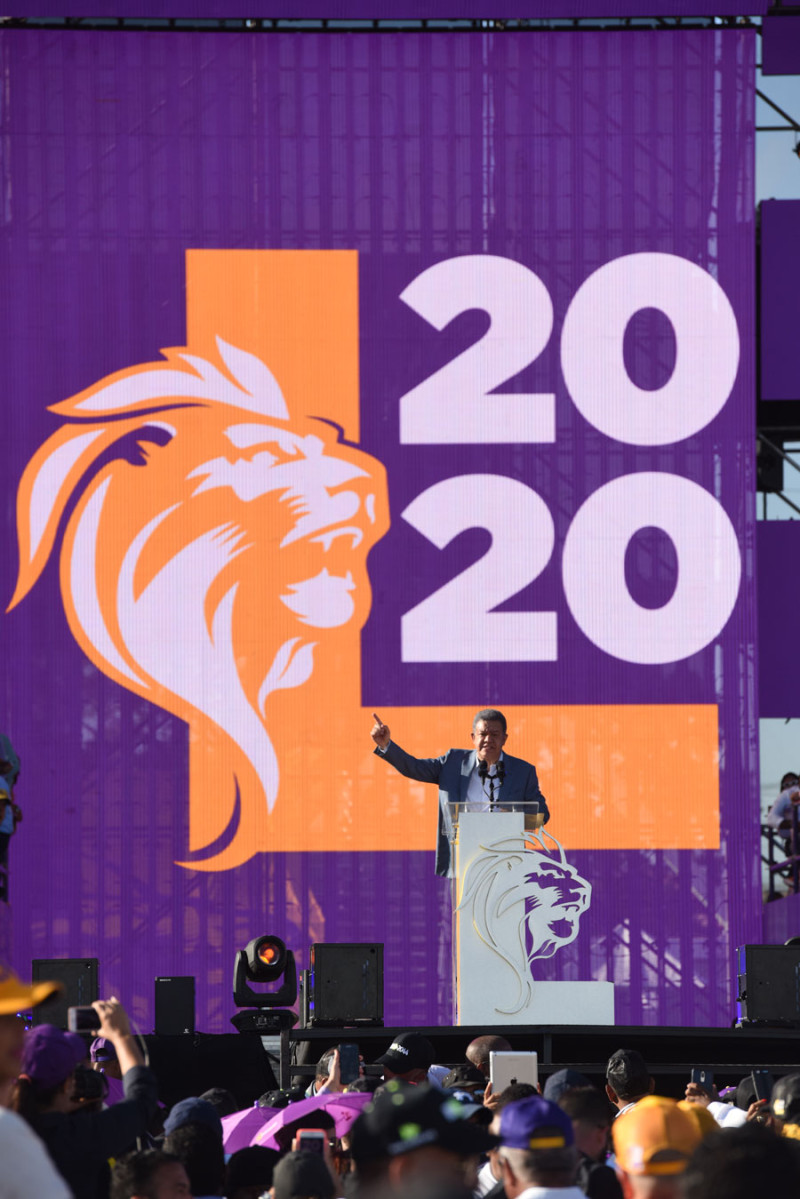El expresidente Leonel Fernández encabezó un masivo acto el pasado domingo en busca de volver en 2020.