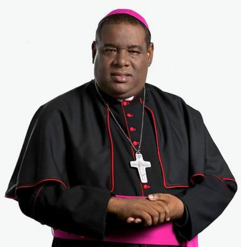 Obispo Jesús Castro.