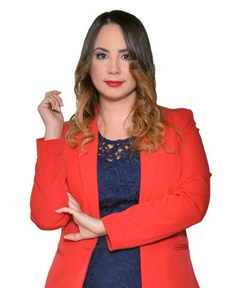 Kirsis Díaz inició su programa por el canal 37.