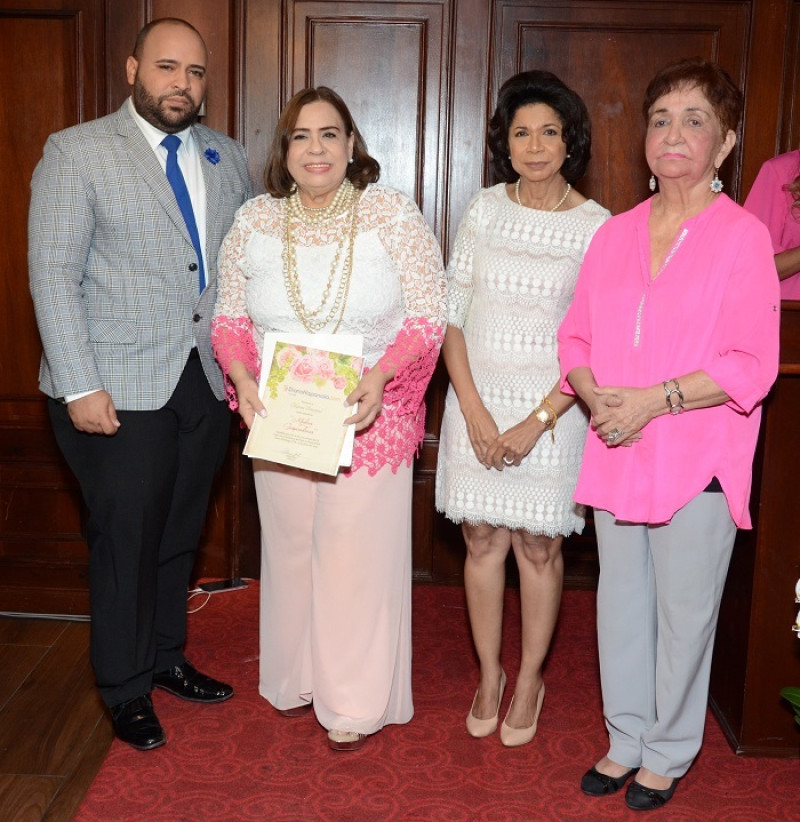 José Gregorio Calderón, Mirna Pimentel, Rhina Ibert  y Margarita Mendoza.