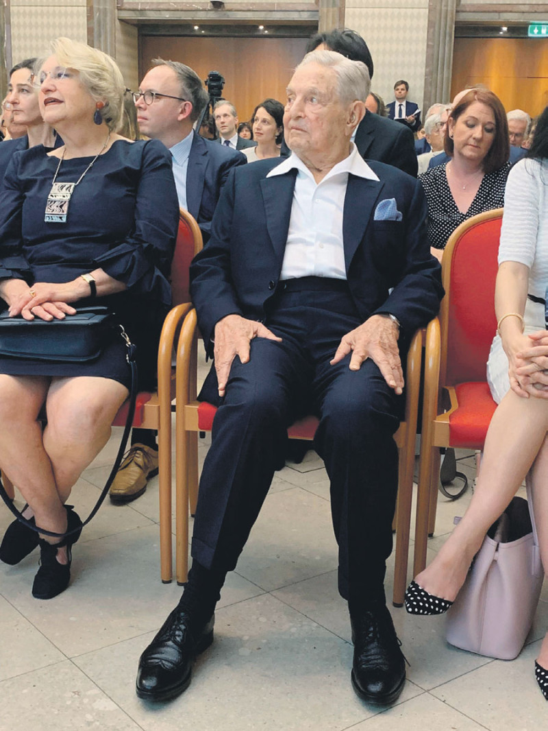 George Soros, magnate y filántropo estadounidense de origen húngaro, recibió el Premio Schumpeter 2019. EFE