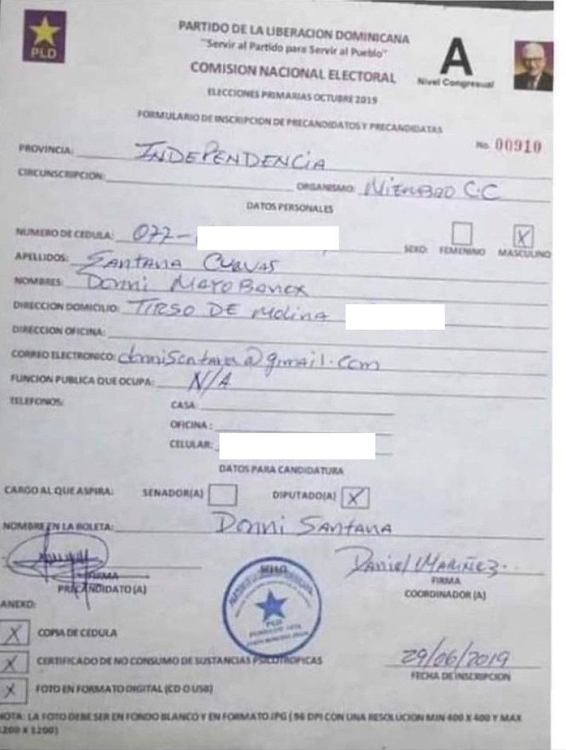 Documento de inscripción de Donni Santana. Fueron extraídos datos como su teléfono móvil, dirección y número de cedula.