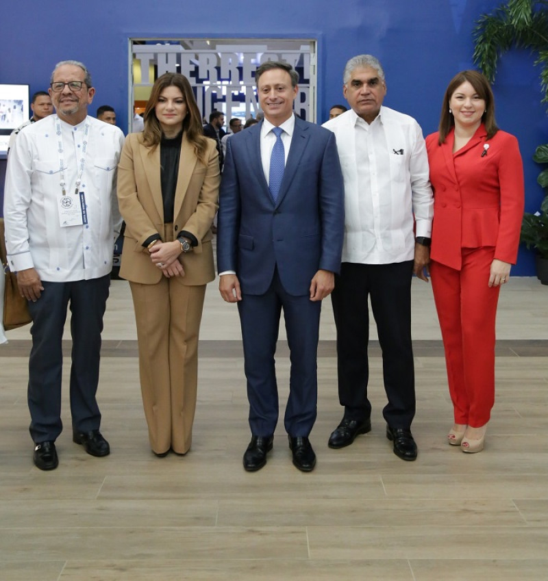Ernesto Veloz, Paola Rainieri de Diaz, Jean Alain Rodríguez, Fausto Fernández, Sheyly Viuque