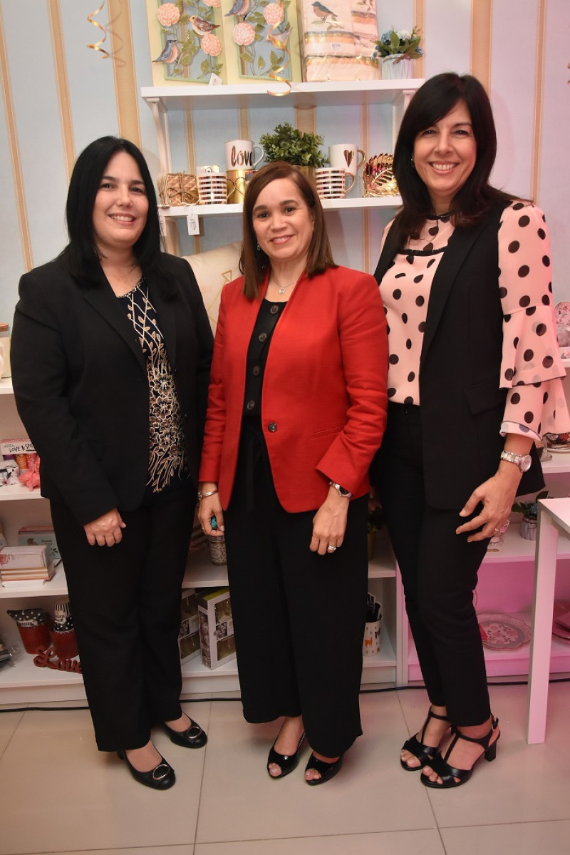 Lourdes Alvarez, Nelly Taveras y Rosanna Castillo