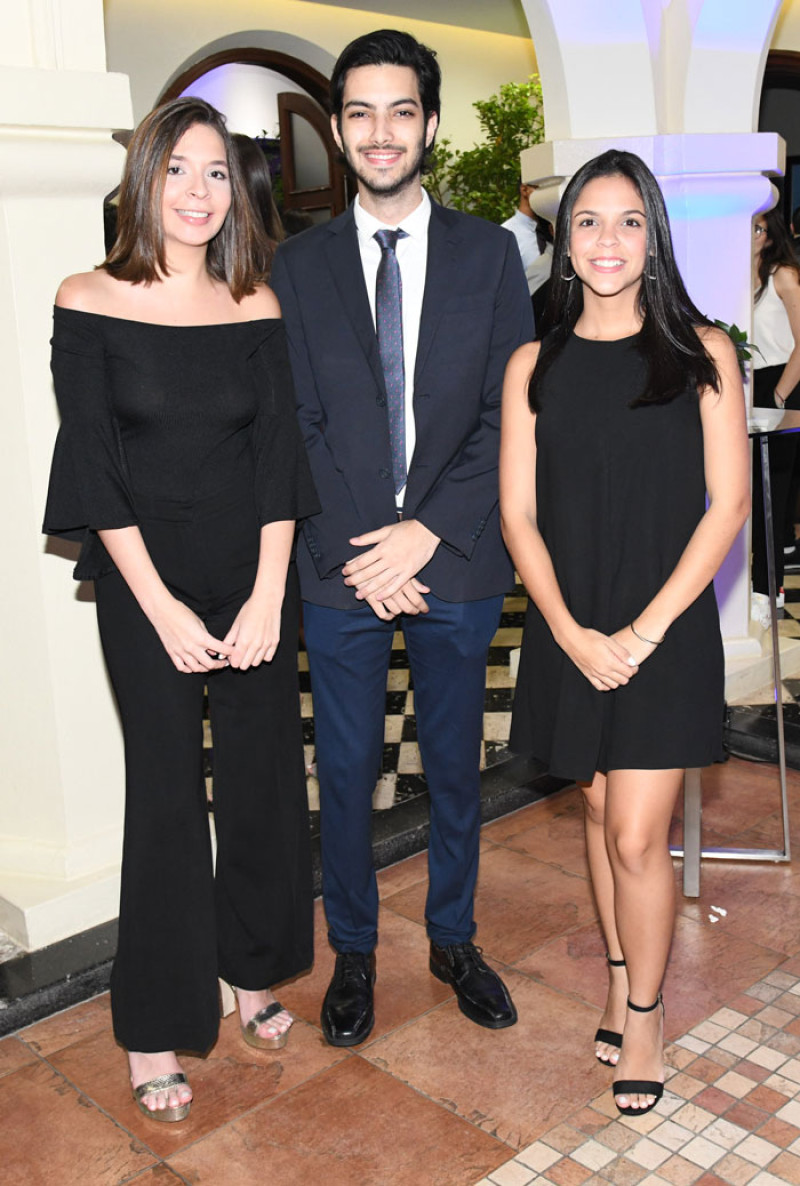 Mariam Díaz Lama, Sebastián Jiménez y Nicole Serrata.