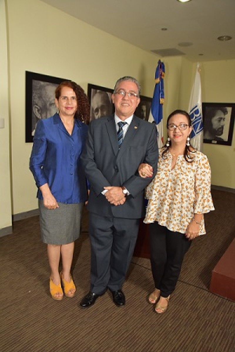 Angela Hernández, Luis Martin Gómez y Jacqueline Ceballo.