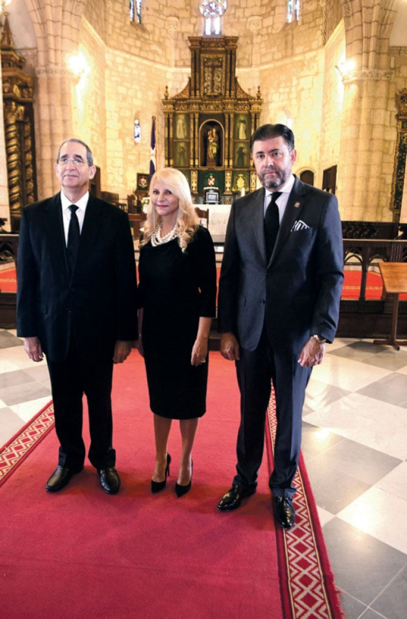 Víctor Joaquín Castellanos Pizano, Alba Luisa Beard y Justo Pedro Castellanos.