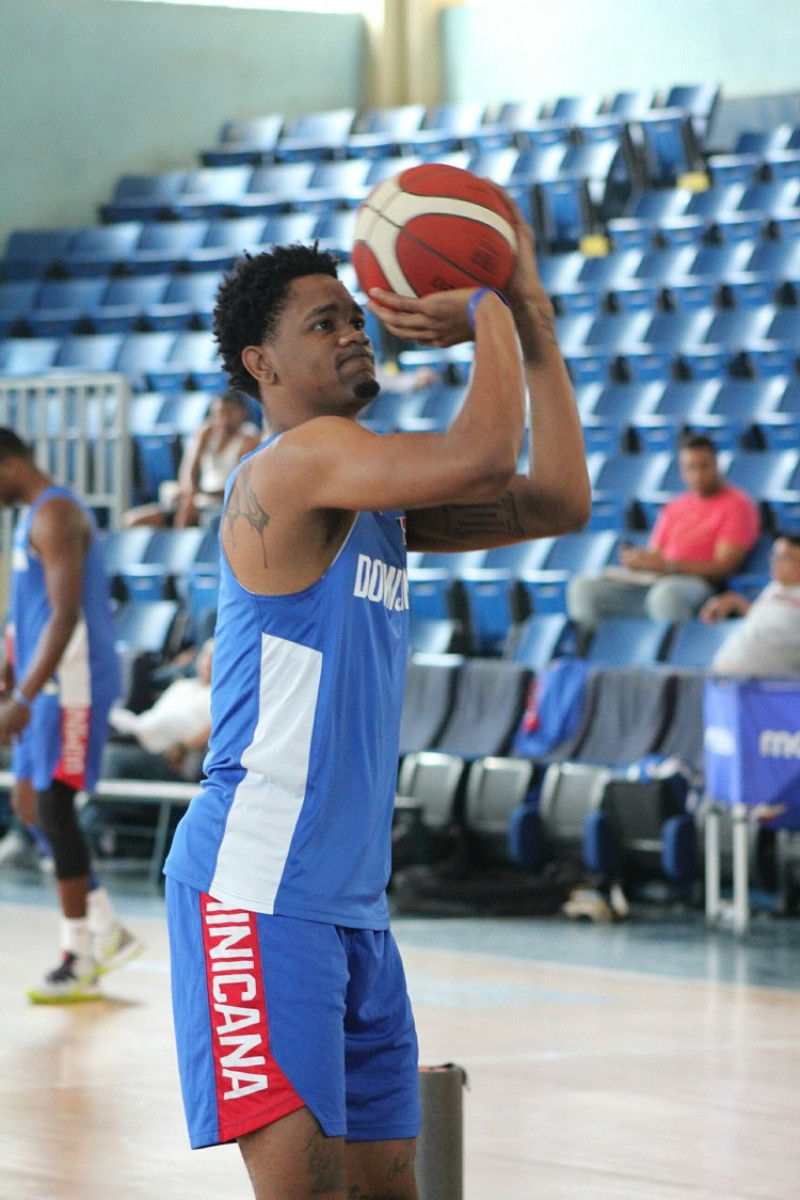 Luis David Montero fue uno de los 10 jugadores que estuvieron en la primera práctica de la selección nacional de baloncesto.
