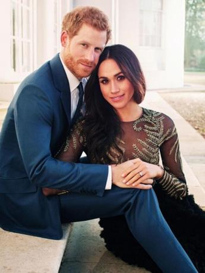 Foto de archivo de Meghan Markle y el príncipe Enrique.