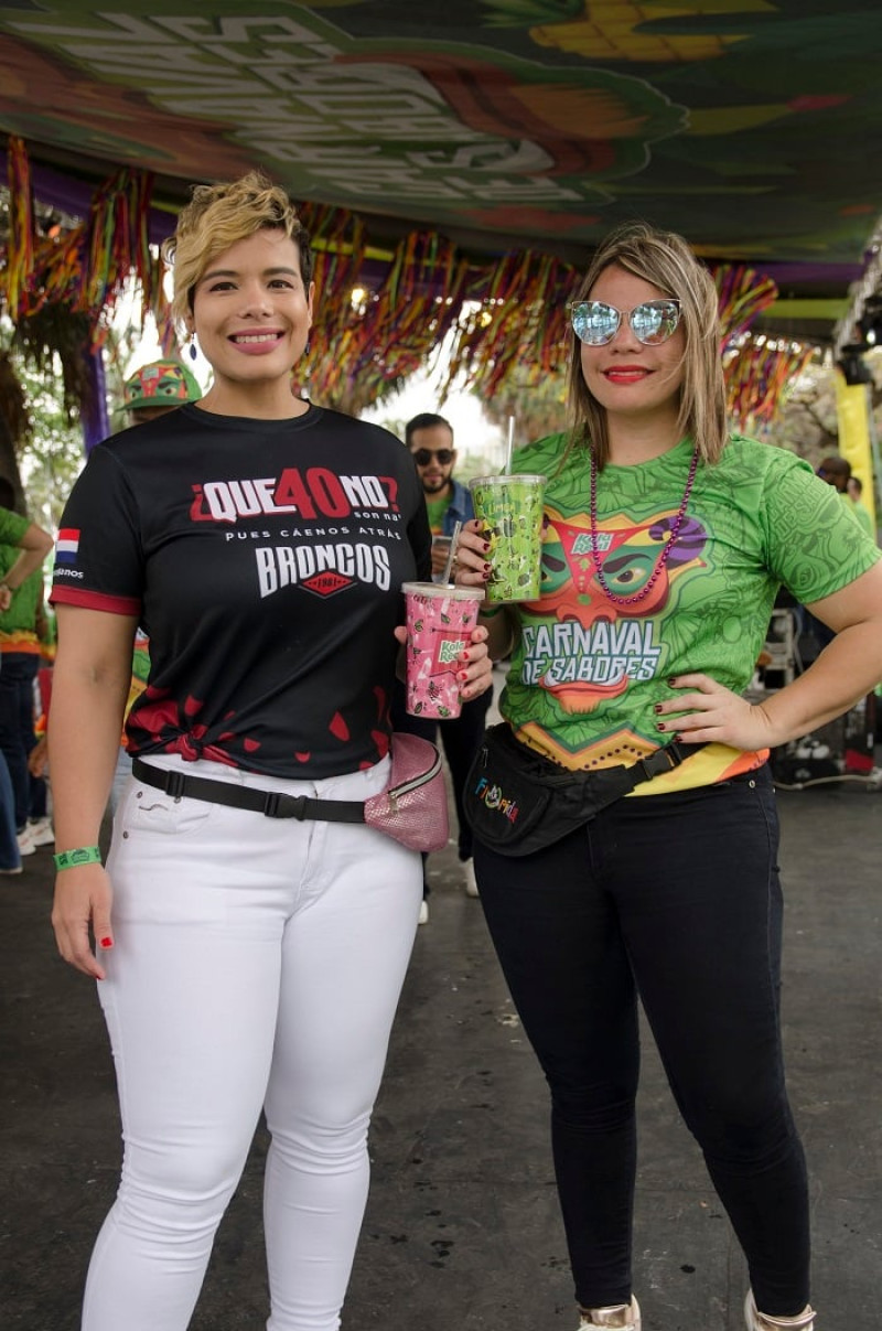 Yara González y Lisbeth González.