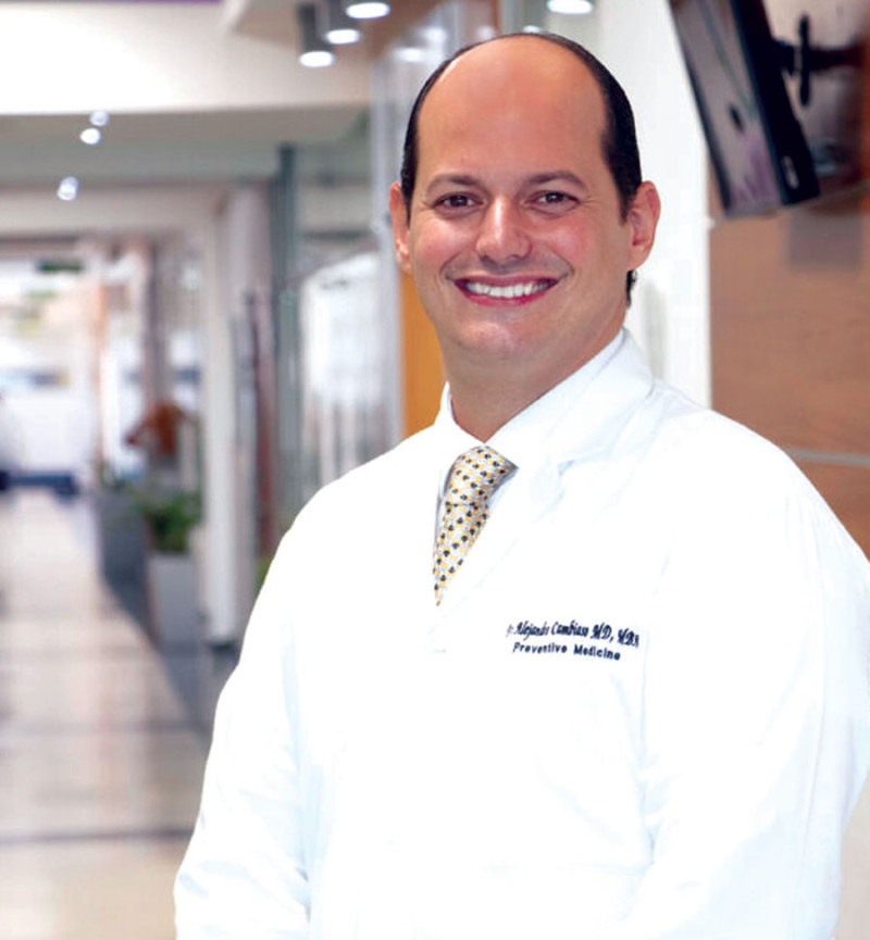 Alejandro Cambiaso, experto en medicina preventiva y gestión hospitalaria, es fundador y presidente de la Asociación Dominicana de Turismo de la Salud.