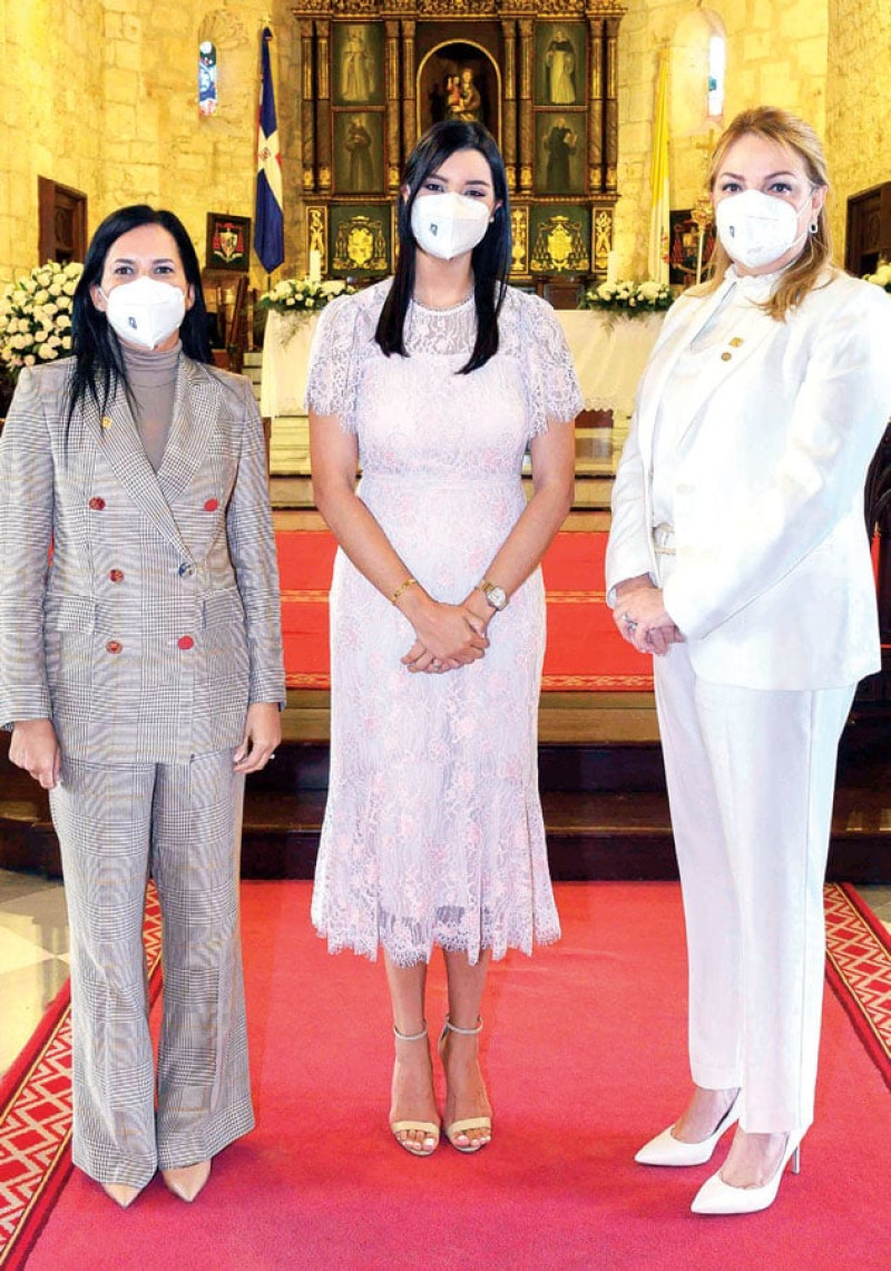 Deyanira Pappaterra, Fraysis Moronta y Patricia Bisonó.