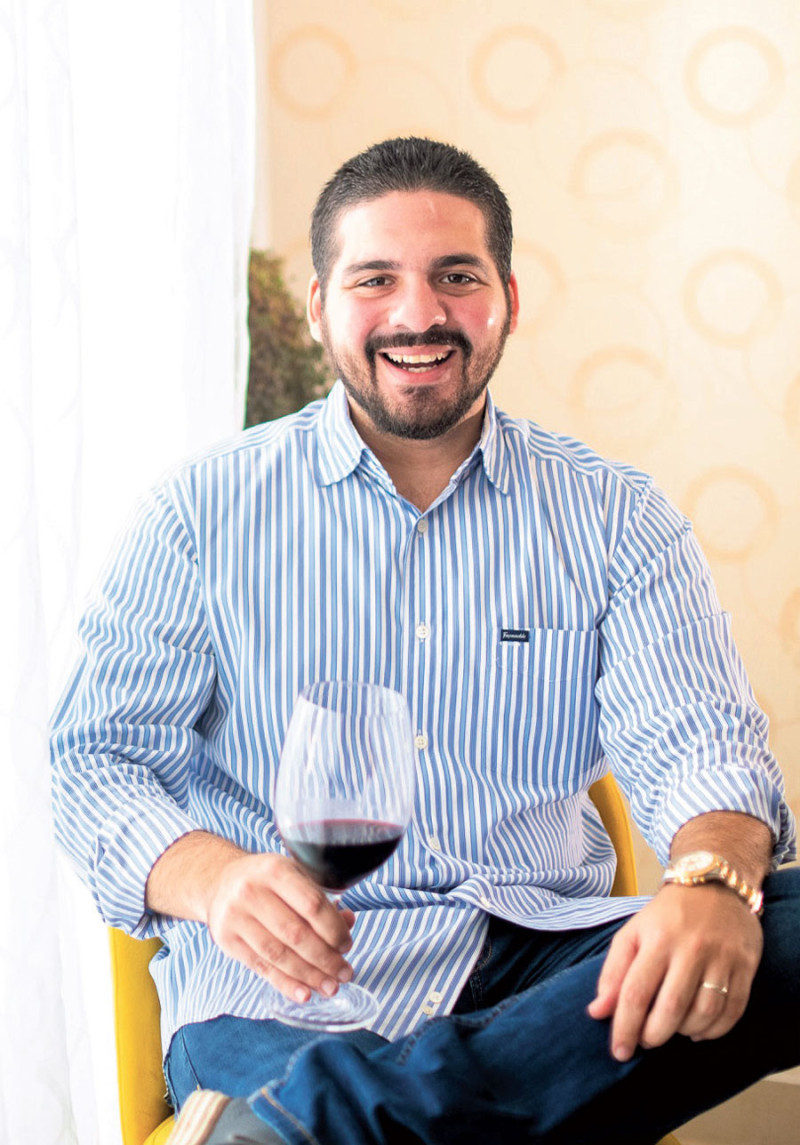 Instagram. Este viernes a las 8:00 PM, el experto en vinos y destilados Gilberto Gómez, presentará la conferencia Descorchando Experiencias.