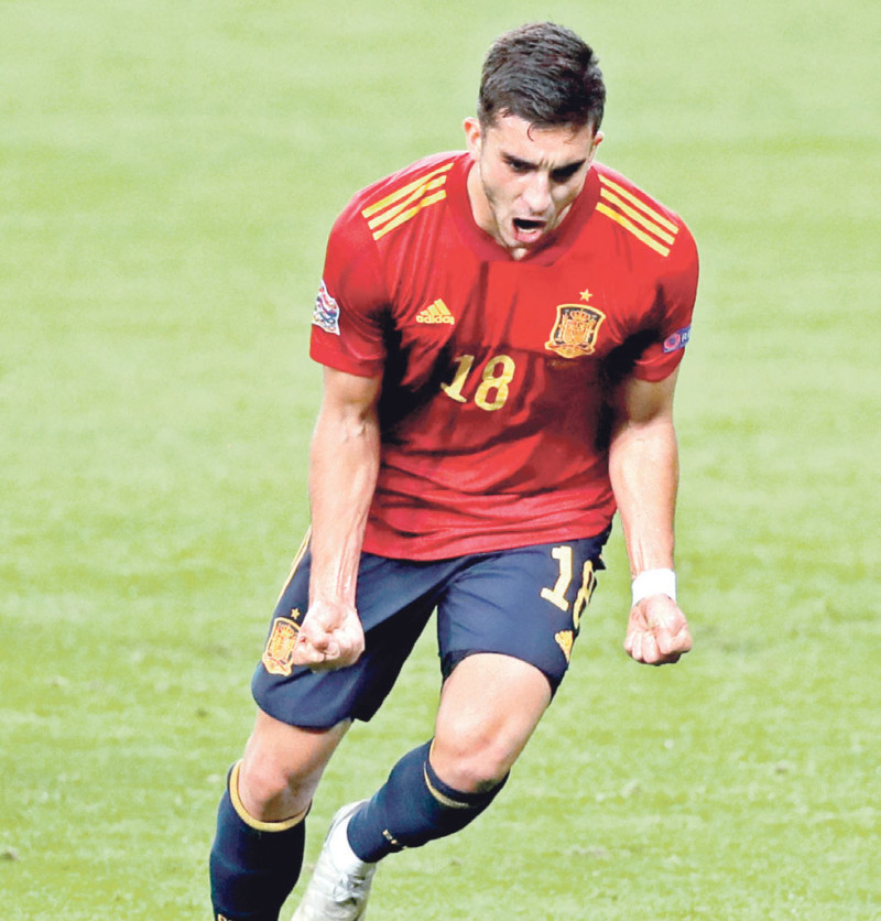 Ferrán Torres reacciona tras marcar uno de sus goles.