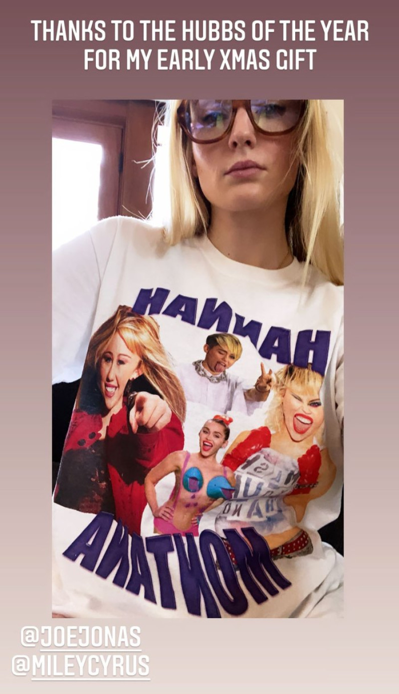 La camiseta de "Hannah Montana" que Joe Jonas le regaló a su esposa, Sophie Turner.