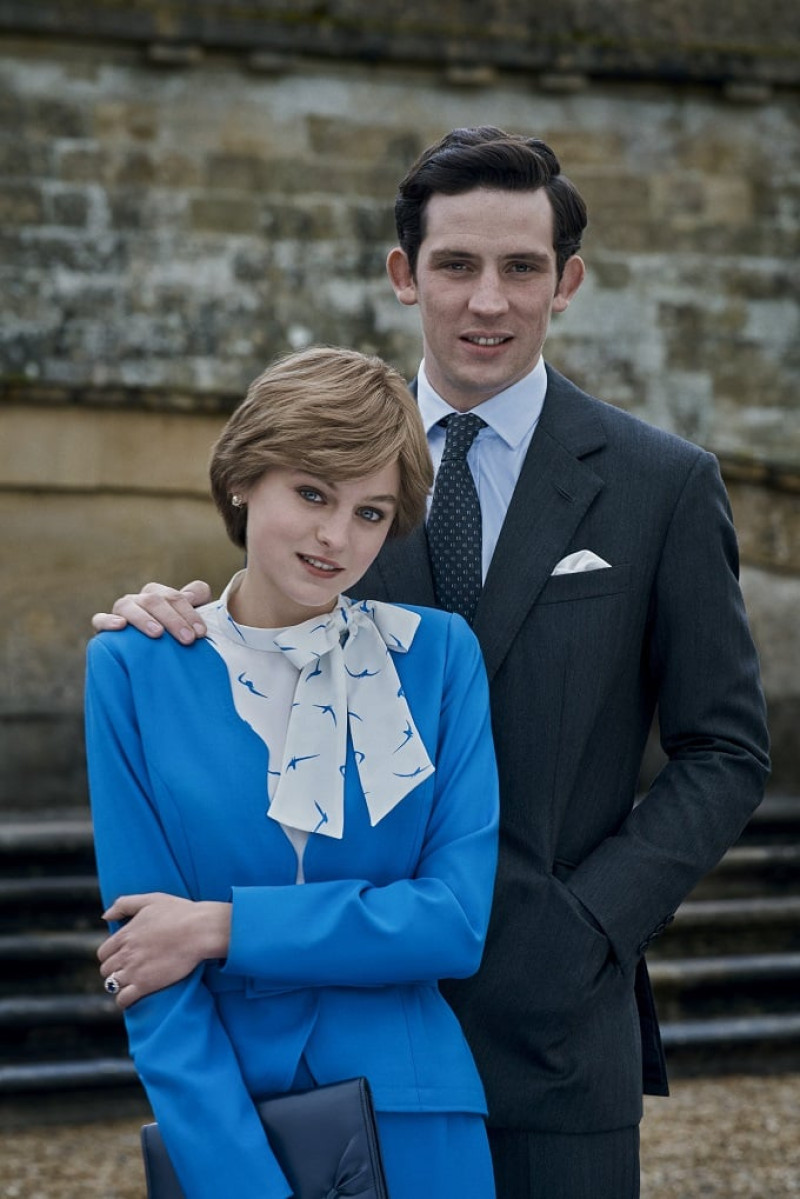 Prince Charles (JOSH O CONNOR) and Princess Diana (EMMA CORRIN). Foto: Des Willie/Netflix