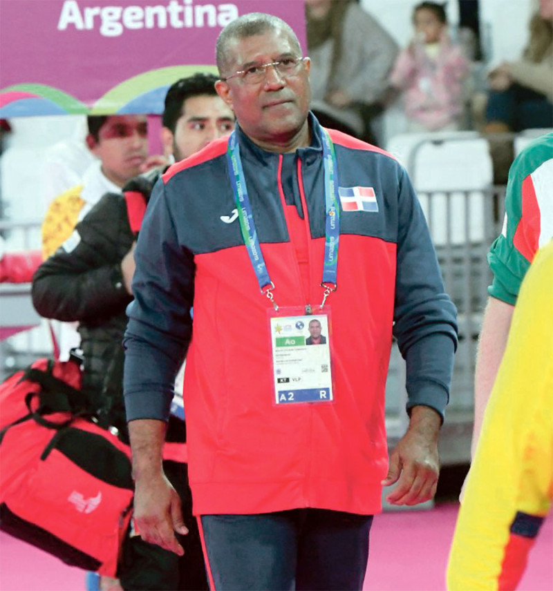 Antonio Ramírez es uno de los entrenadores dominicanos con mejores resultados en competencias internacionales. CORTESÍA MANOLITO JIMÉNEZ