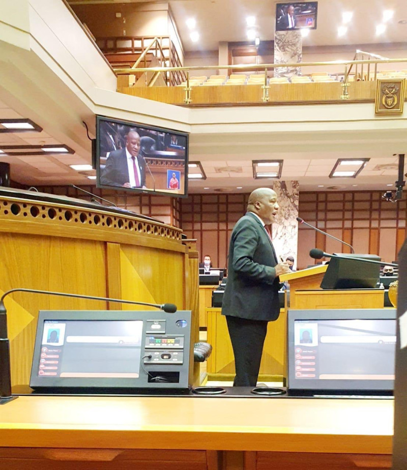 El ministro de Presidencia de Sudáfrica, Jackson Mthembu.

Foto: Jackson Mthembu vía Twitter.