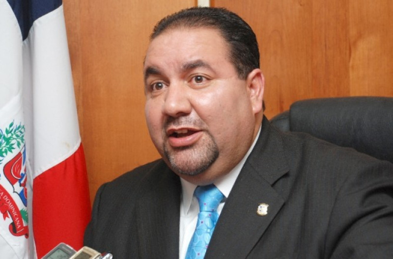El Senador Ramón Rogelio Genao tiene como una de sus prioridades atender requerimientos en materia deportiva.