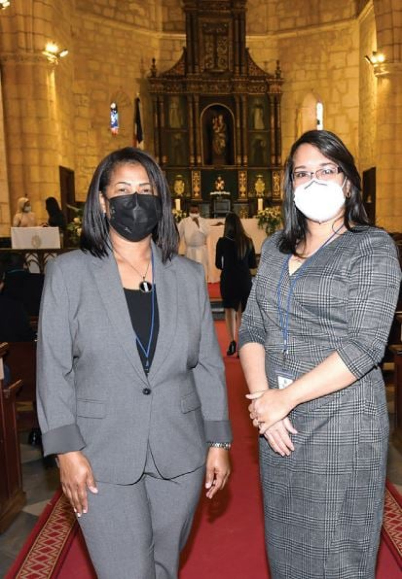Elsida Ferrera y Candice Martínez.