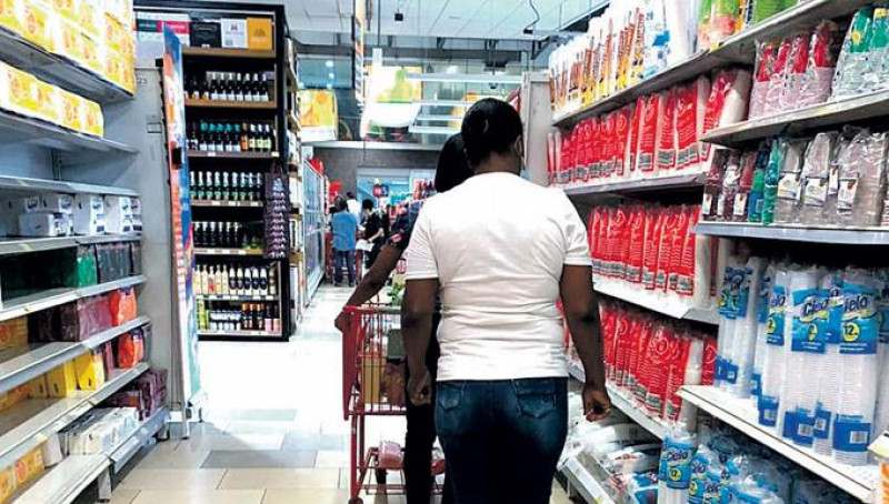 El jueves no se laborará en provincias en alerta roja, salvo empresas de servicios básicos