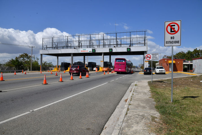 Las empresas colombianas financiaron el 80% del costo de las autopistas y, a cambio, el Gobierno dominicano les cedió el derecho a cobrar el 100% de los peajes por 30 años. /RAÚL ASENCIO