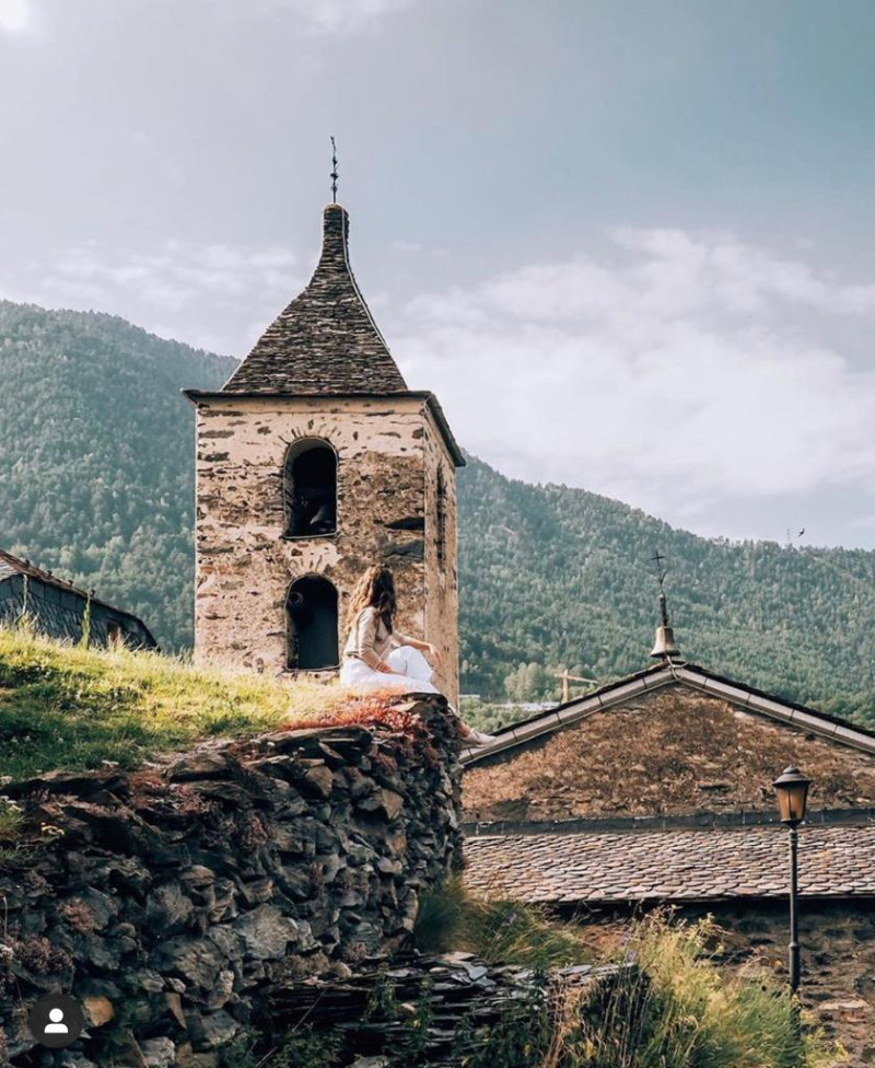 Variadas edificaciones religiosas encontrarás en Andorra. Foto Andorraworld.