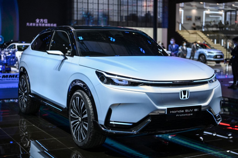 Un prototipo de Honda SUV E se exhibe durante la 19ª Exposición Internacional de la Industria Automotriz de Shanghai en Shanghai el 20 de abril de 2021. Héctor RETAMAL / AFP