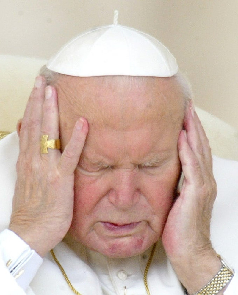 El papa Juan Pablo II también padeció la enfermedad de Parkinson. EFE/EPA PHOTO/ANSA/FILIPPO MONTEFORTE//