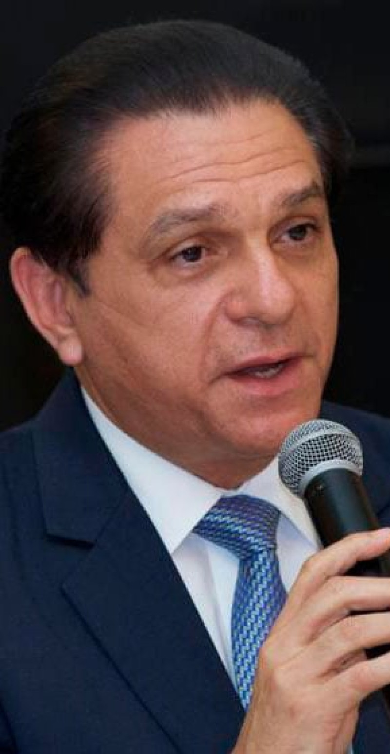 Doctor Daniel Enrique de Jesús Rivera Reyes. Ministro de Salud Pública y Asistencia Social.