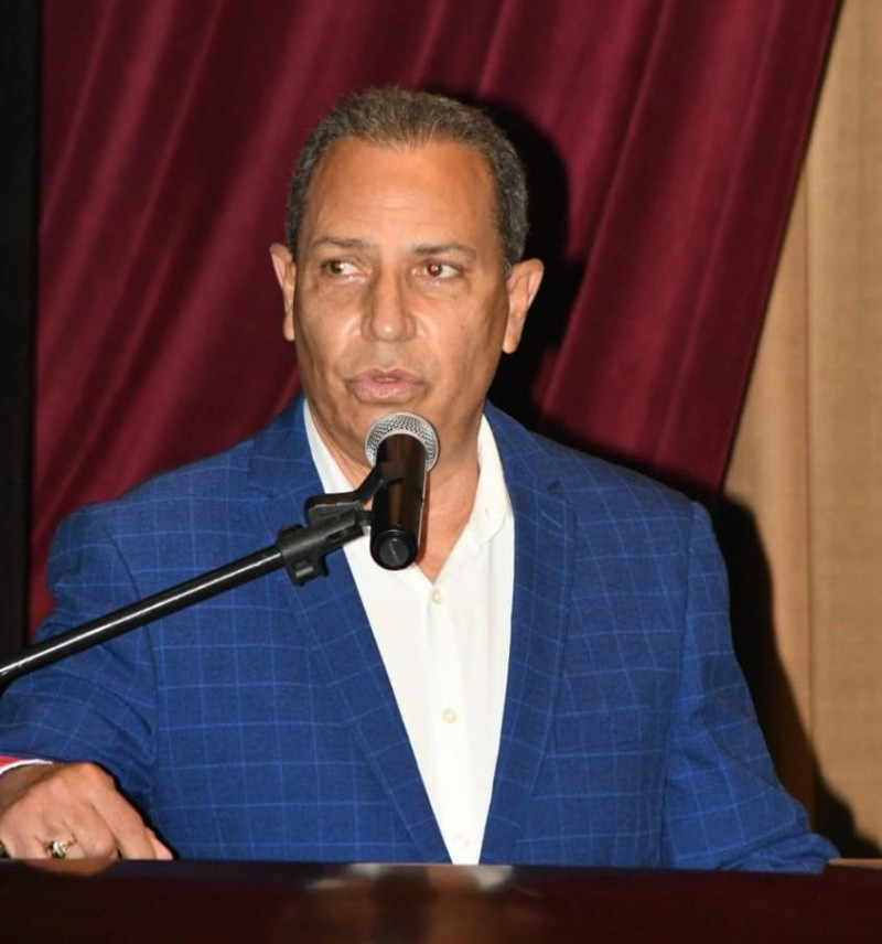Garibaldy Bautista, presidente de la Federación Dominicana de Softbol.