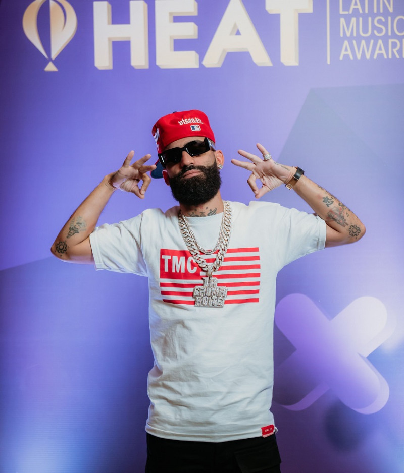 Fotos Premios Heat. En la foto el cantante puertorriqueño Arcángel
