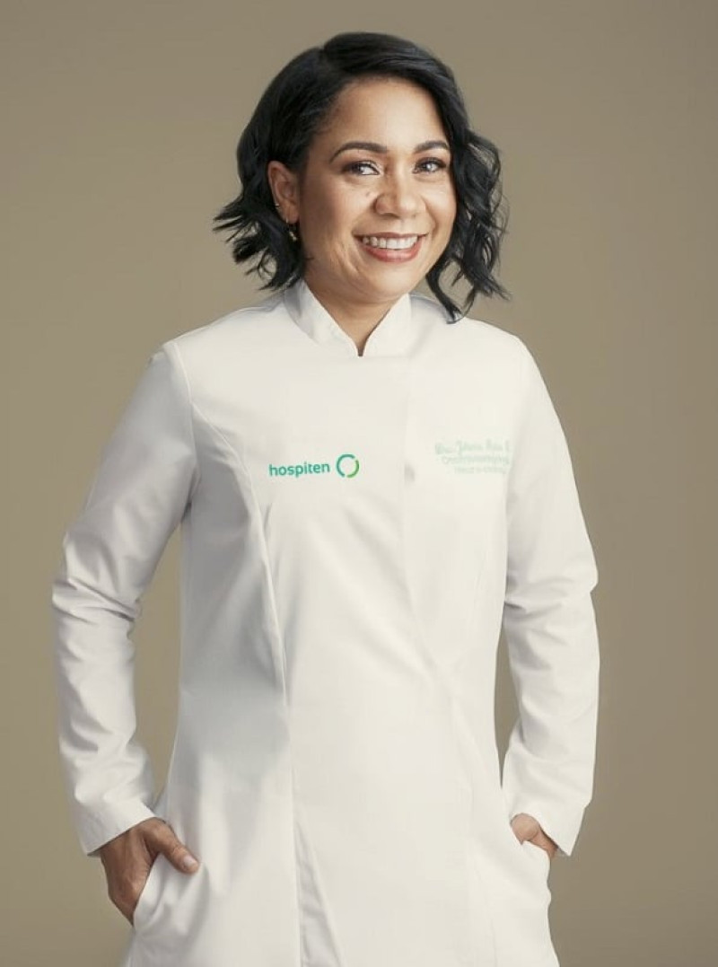 Johanna Diplán Rubio es otorrinolaringóloga con subespecialidad en otología-neurología. Tiene su consulta en Hospiten Santo Domingo. CORTESÍA DEL CENTRO