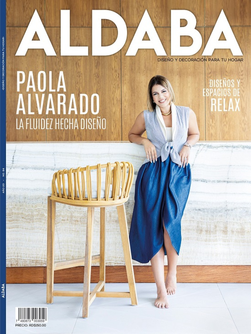 En portada, Paola Alvarado posa para el lente de Harold Lambertus.
