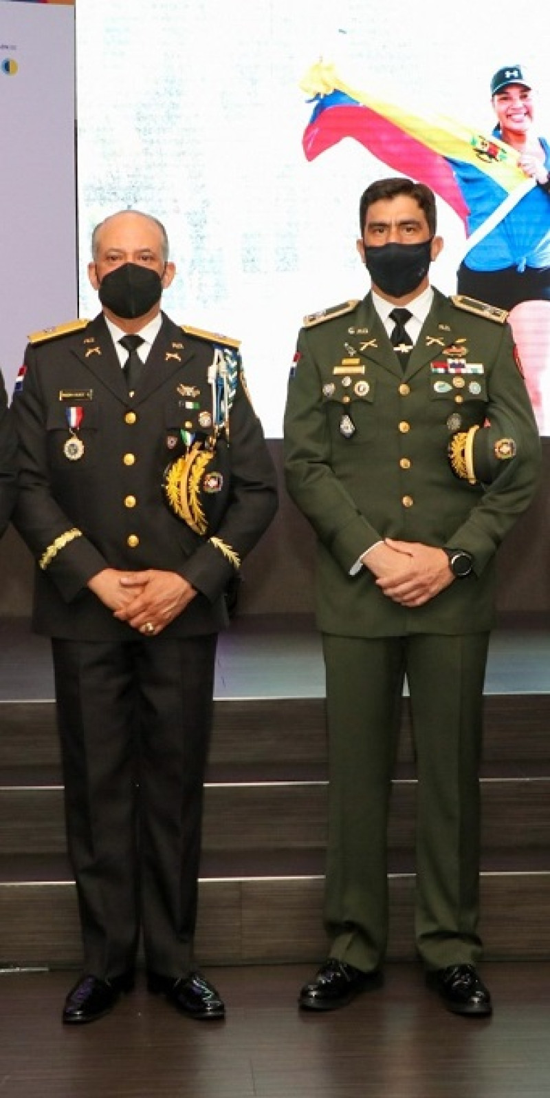 General Ernesto Rodriguez Garcia y el coronel Freddy Soto.